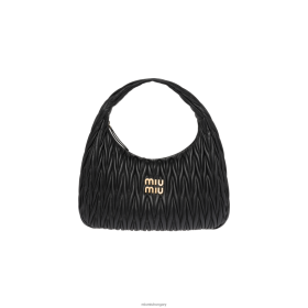 Miu Miu vándoroljon Matelasse Nappa bőr hobo táskára fekete - Miu Miu Hungary 826B0628